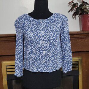 Floral Blue White Flower Blouse Copper Key Size Medium